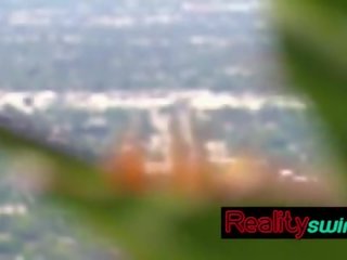 ন্যাষ্টি অপেশাদার তুরপুন কঠিন মধ্যে dim আলো