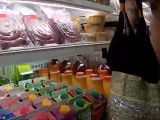 裸 shopping