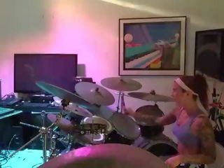 Felicity feline drums a jams s přátelé za the scény