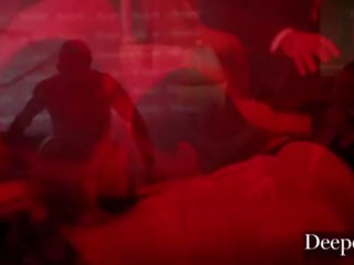Deeper&period; angela&comma; емілі і kira для дорослих відео overdose в епічний груповий секс