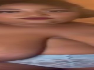 Supersaiyanboobs 연극 와 그녀의 거대한 가슴